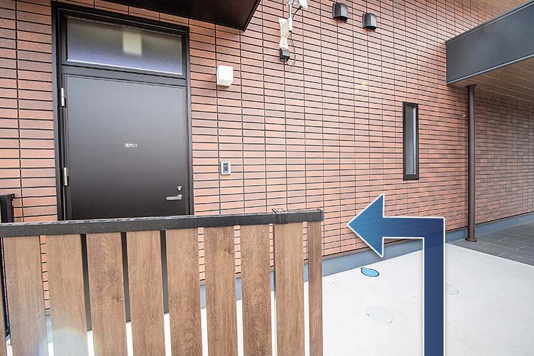 西側の通用門の写真2